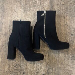GBG Los Angeles Black Heeled Boots with Gold Zipper